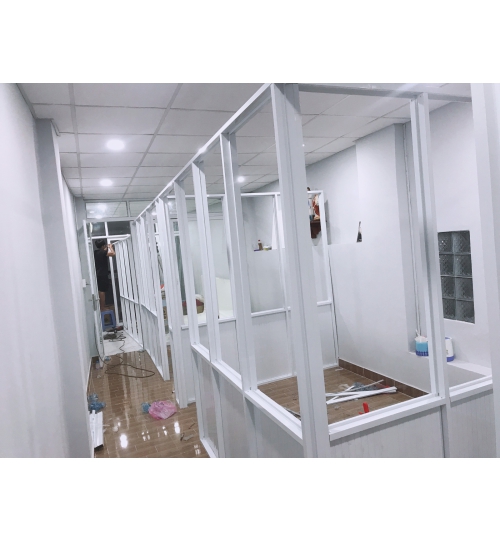Vách ngăn nhôm kính phòng máy lạnh